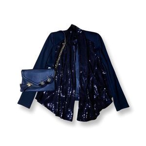 BEAUTIFUL SEQUINED CALVIN KLEIN BLAZER SIZE SMALL!